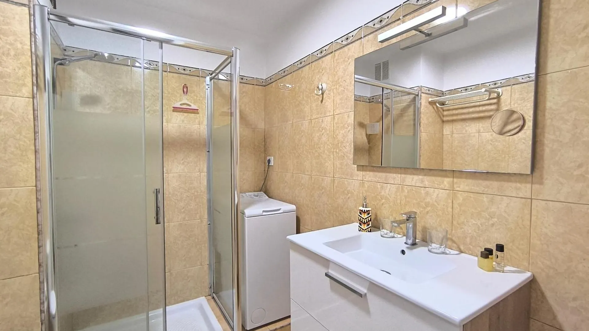Apartman Atlantico - Pool, Ac, Close To The Beach And City Center Spanyolország