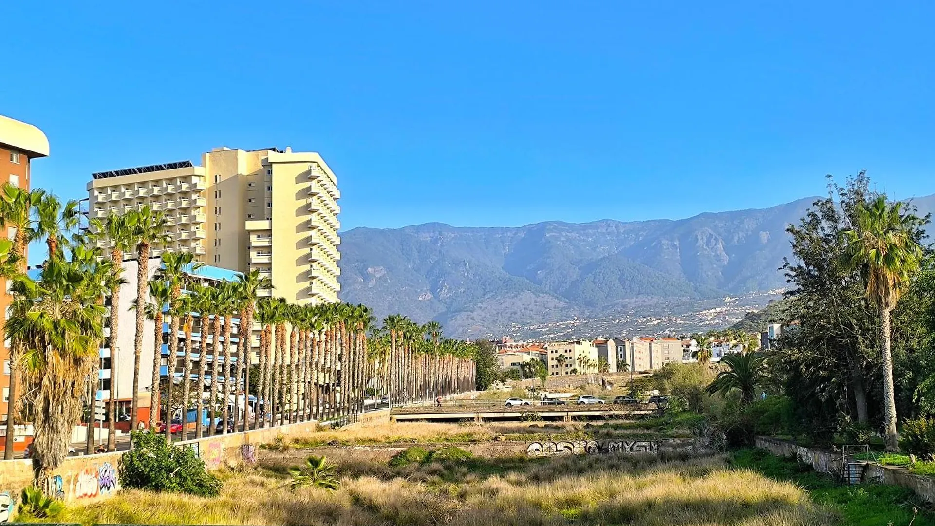 Atlantico - Pool, Ac, Close To The Beach And City Center Spanien